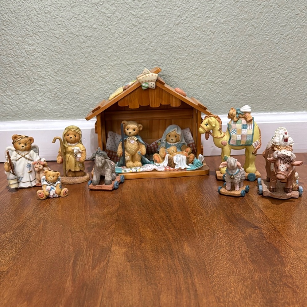 Cherished Teddies Nativity scene